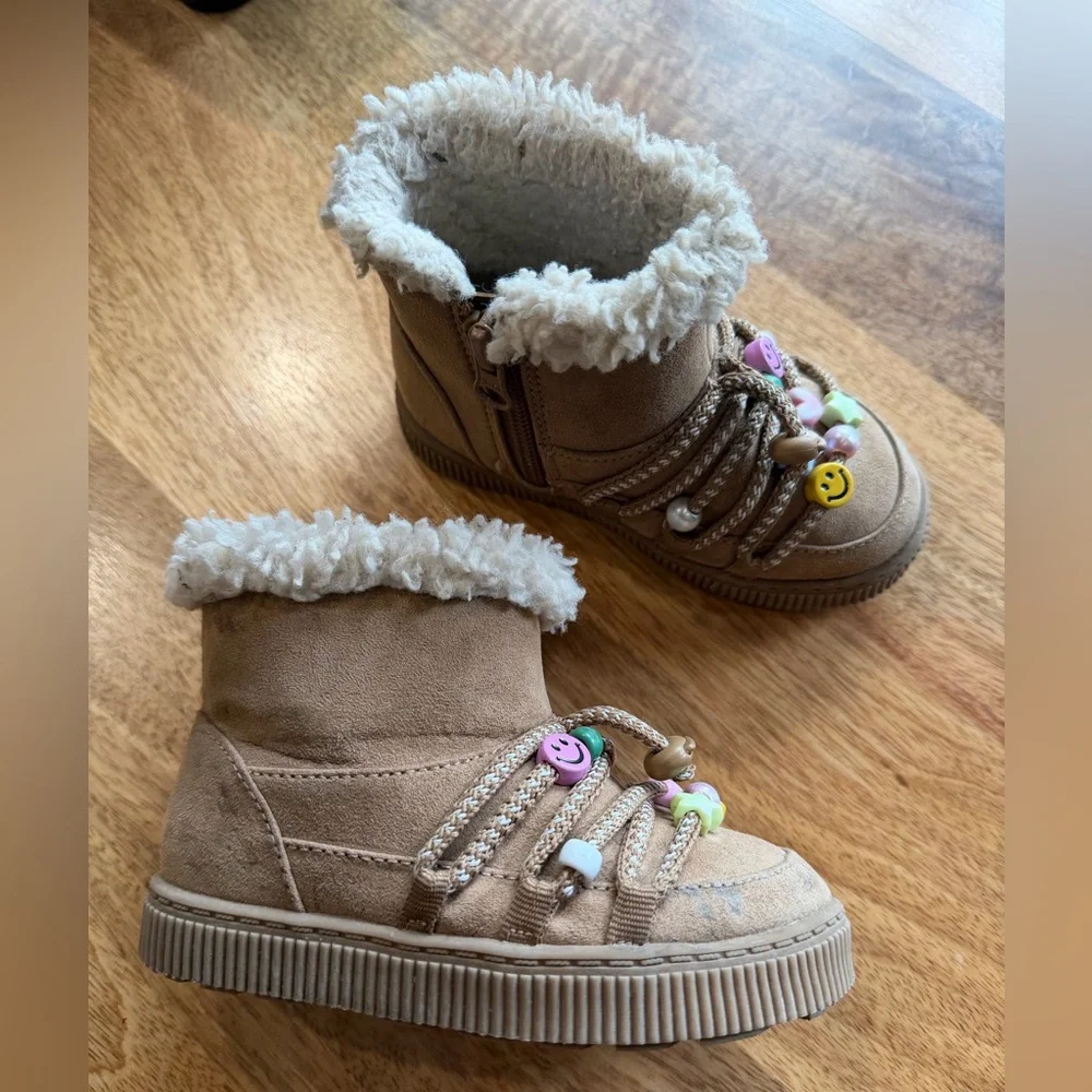Cat & Jack gently worn